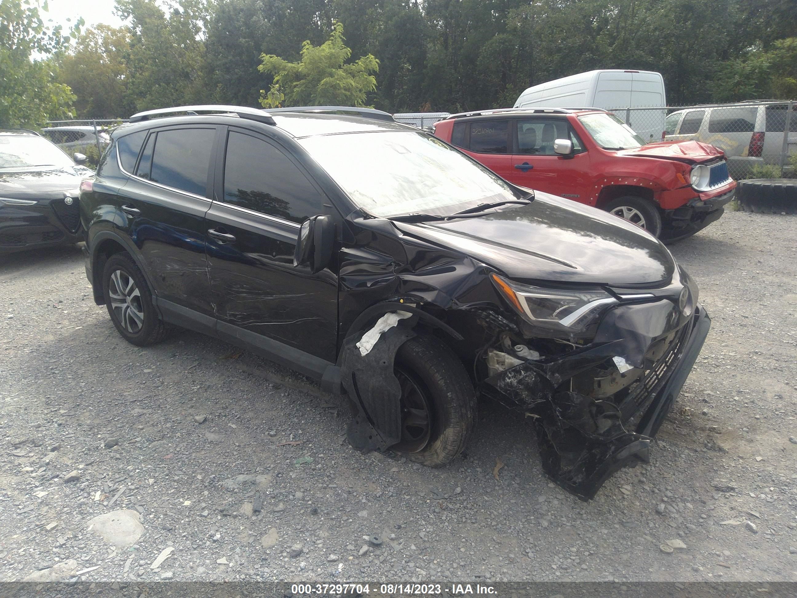 TOYOTA RAV 4 2018 2t3bfrev3jw851853