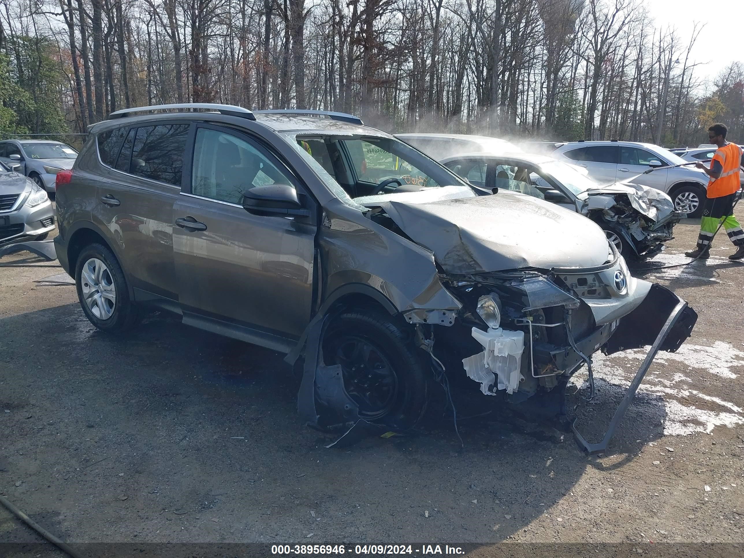 TOYOTA RAV 4 2015 2t3bfrev4fw251351