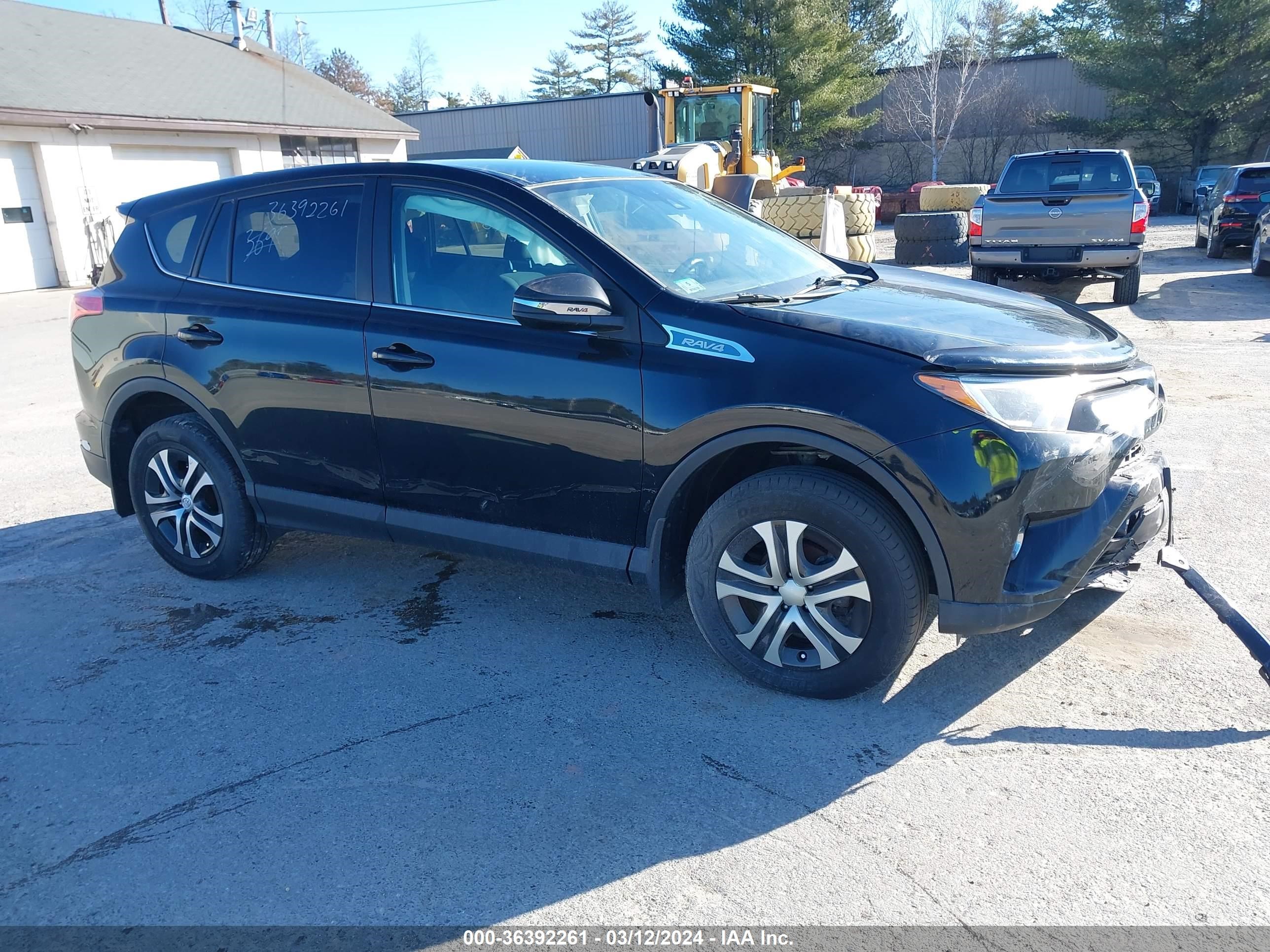 TOYOTA RAV 4 2018 2t3bfrev4jw822958