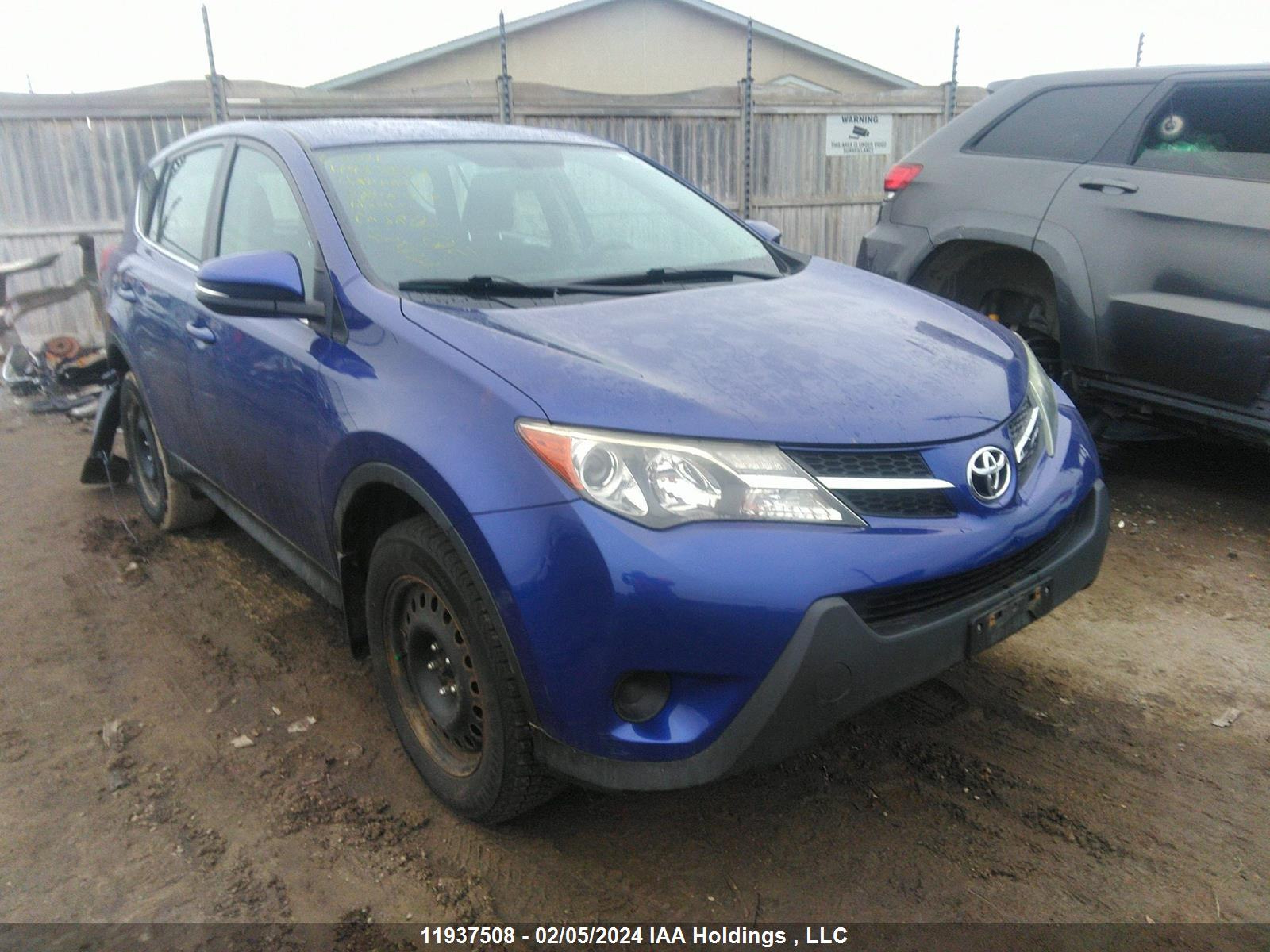 TOYOTA RAV 4 2015 2t3bfrev5fw334450