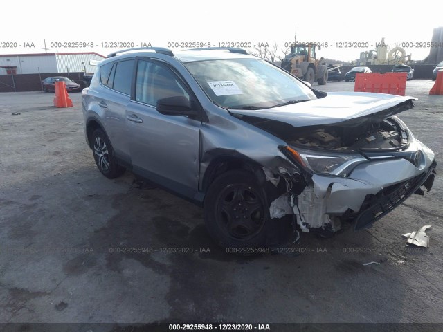 TOYOTA RAV4 2017 2t3bfrev5hw599632