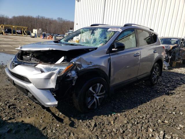 TOYOTA RAV4 LE 2017 2t3bfrev5hw612475