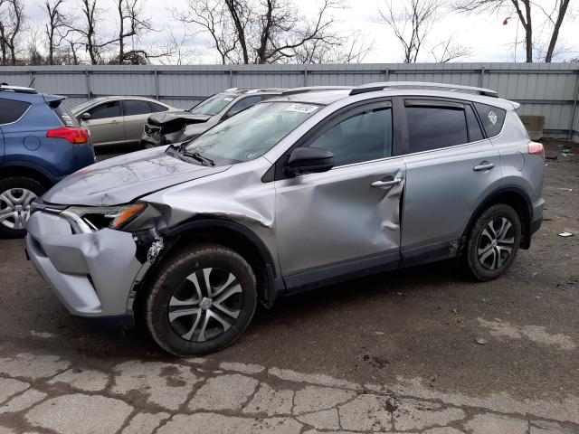 TOYOTA RAV4 LE 2017 2t3bfrev5hw622617