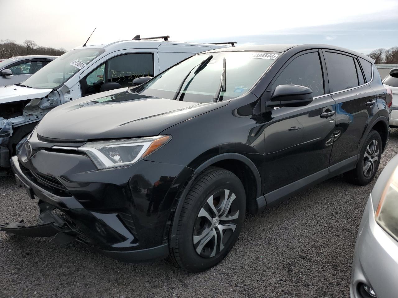 TOYOTA RAV 4 2018 2t3bfrev5jw724795