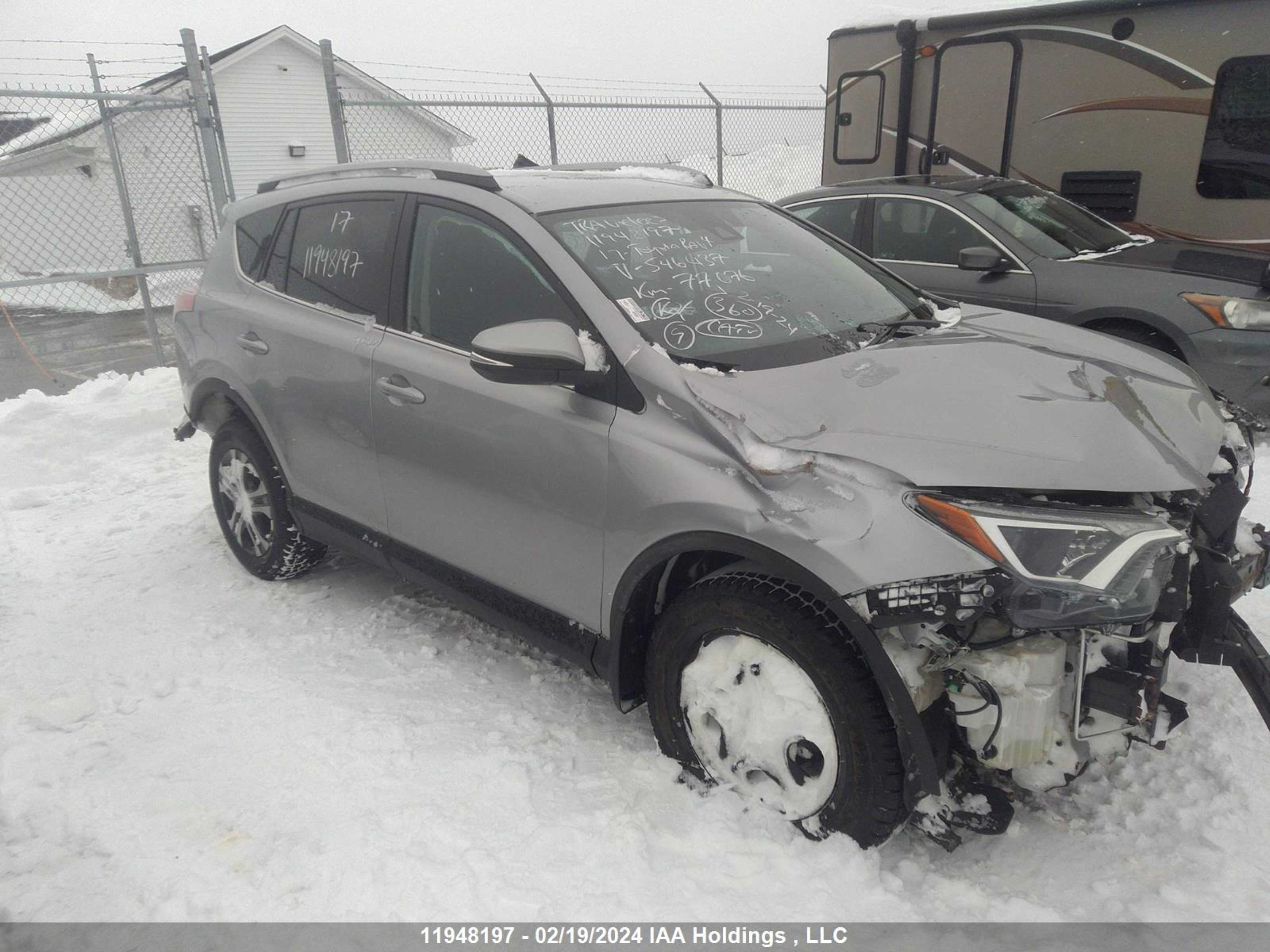 TOYOTA RAV 4 2017 2t3bfrev6hw546437