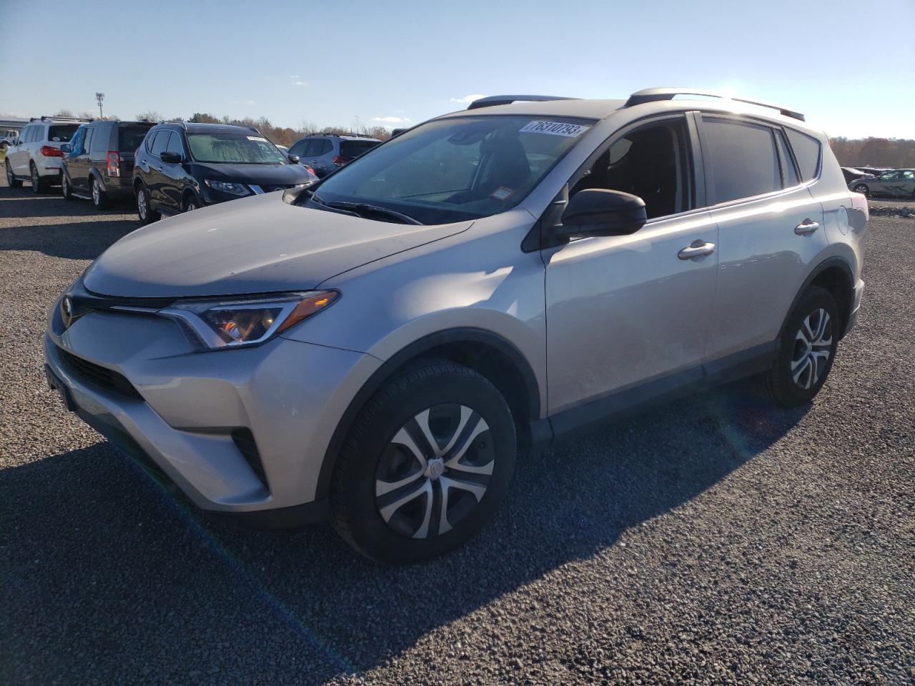 TOYOTA RAV 4 2017 2t3bfrev6hw620066