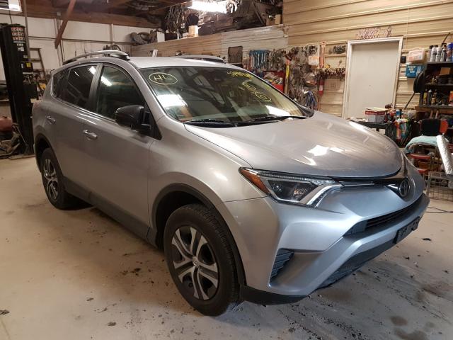 TOYOTA RAV4 LE 2017 2t3bfrev9hw679645