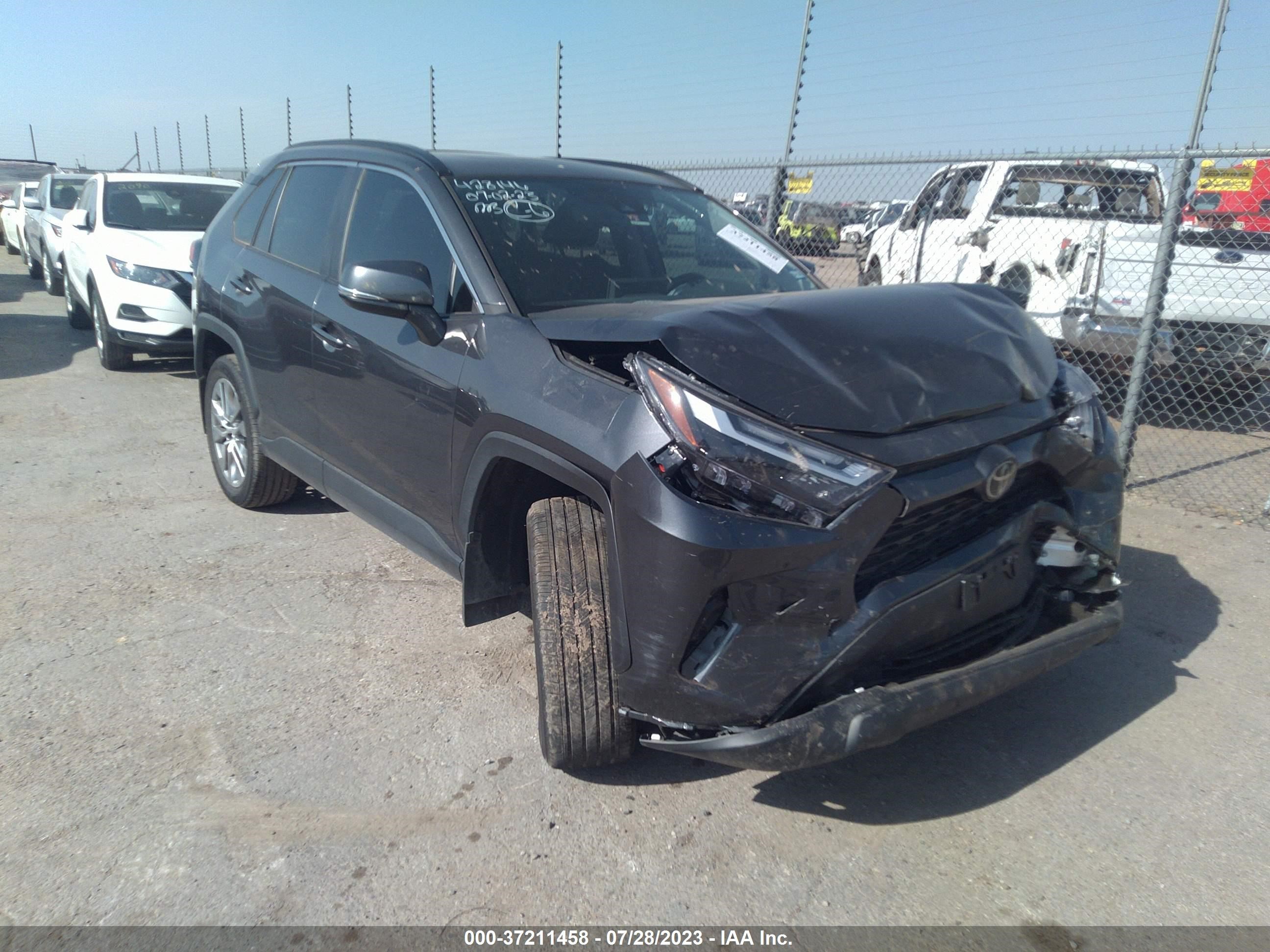 TOYOTA RAV 4 2022 2t3c1rfv3nc190933