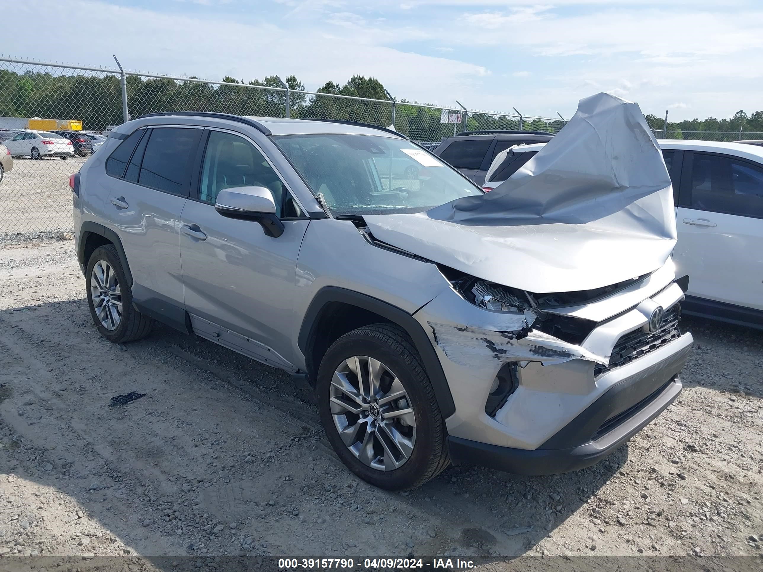 TOYOTA RAV 4 2021 2t3c1rfv5mw178960