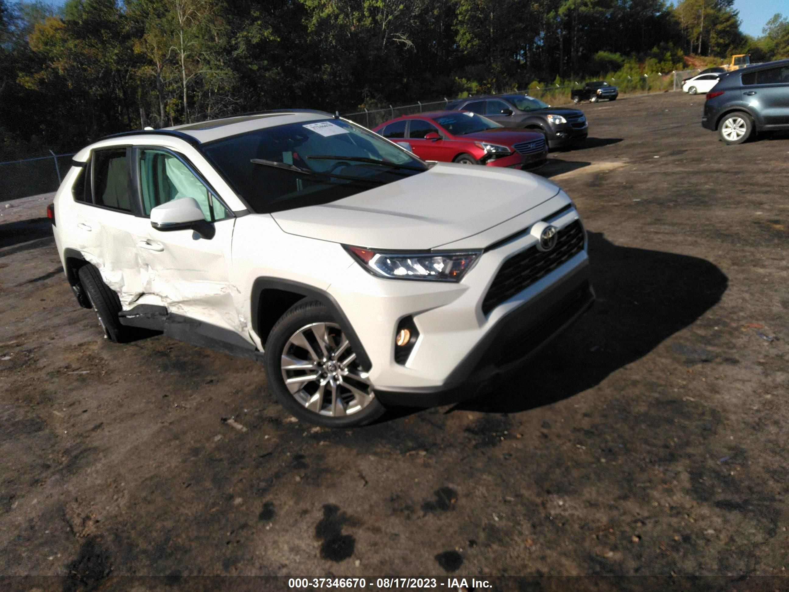 TOYOTA RAV 4 2021 2t3c1rfv9mw160767