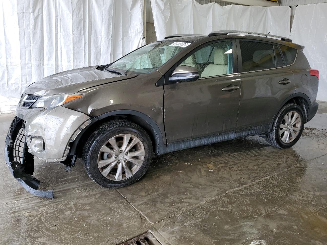 TOYOTA RAV 4 2015 2t3dfrev2fw268870