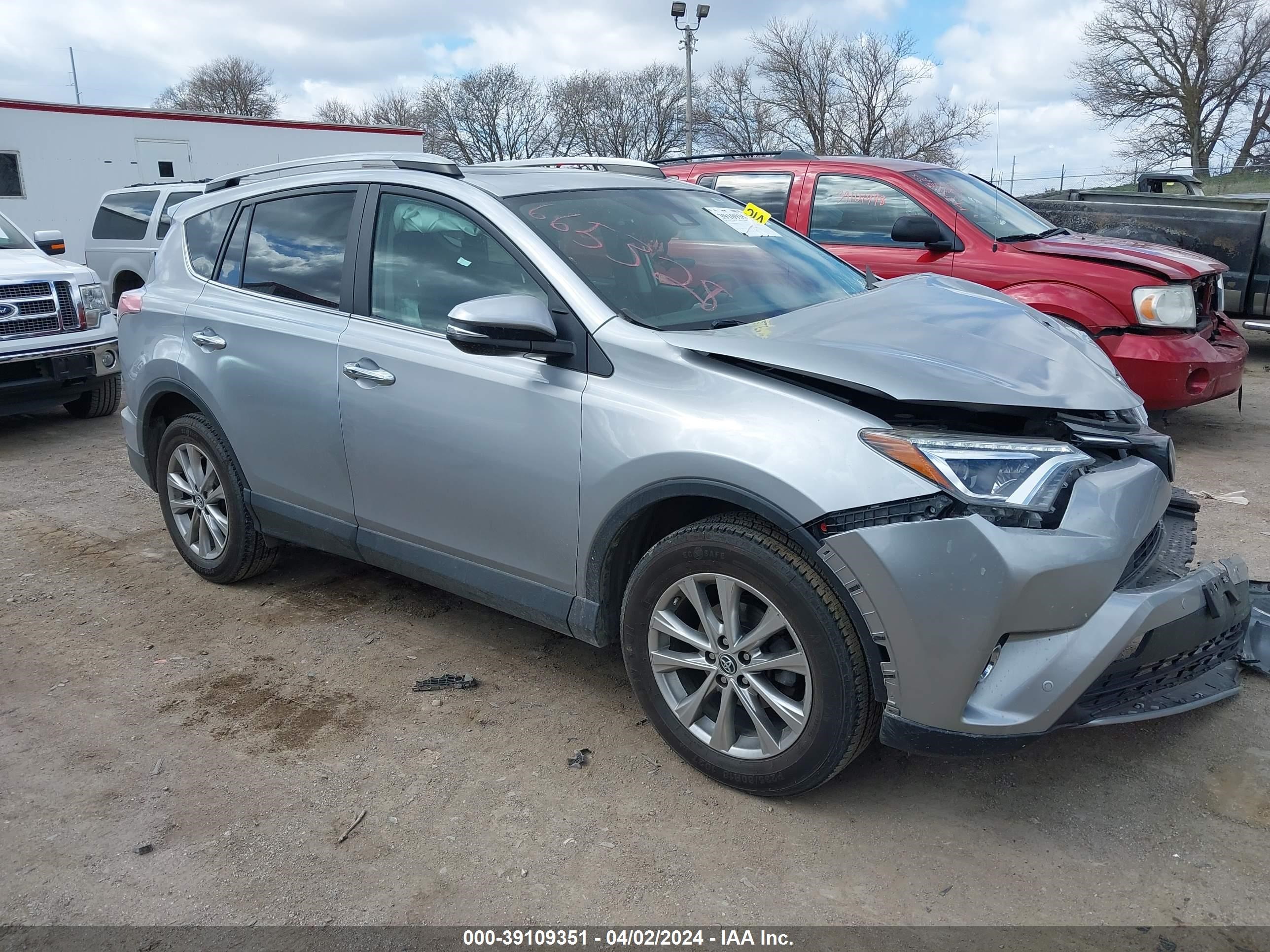 TOYOTA RAV 4 2017 2t3dfrev2hw637617