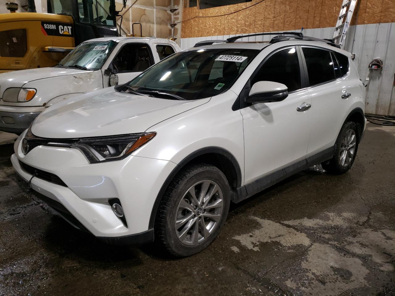 TOYOTA RAV 4 2017 2t3dfrev4hw656685