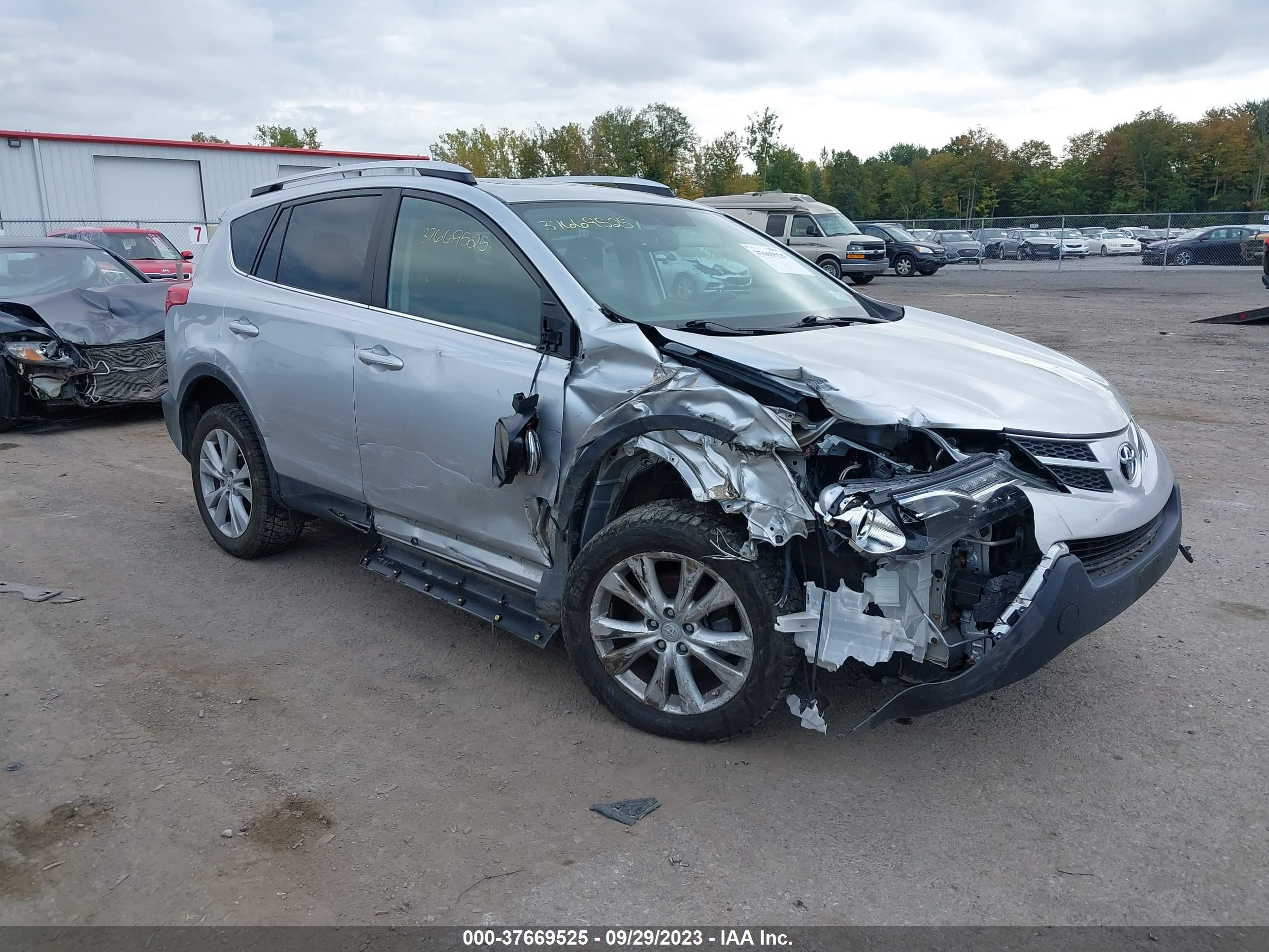 TOYOTA RAV 4 2013 2t3dfrev6dw039587