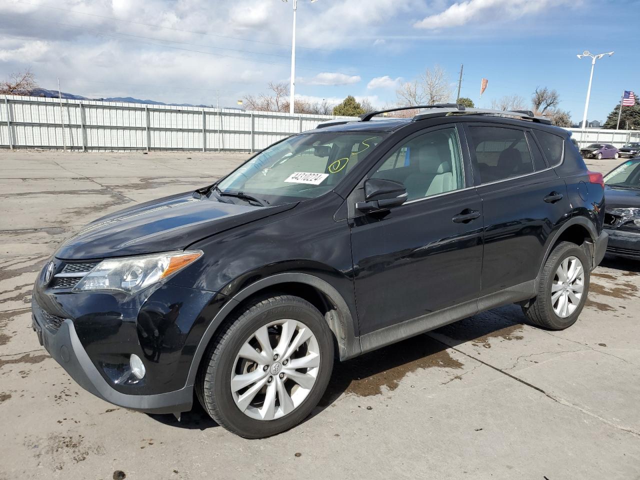 TOYOTA RAV 4 2015 2t3dfrev8fw232665