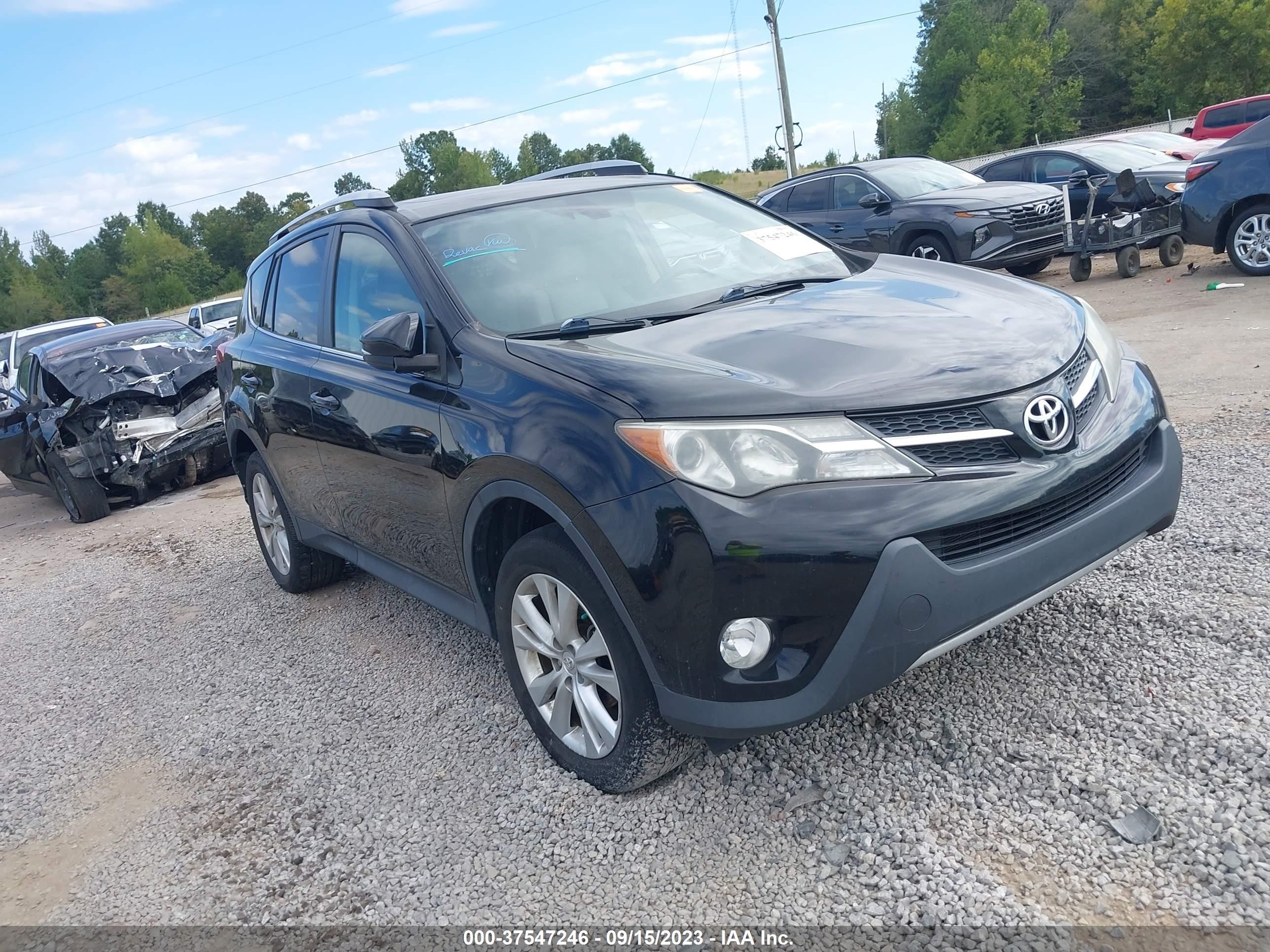 TOYOTA RAV 4 2015 2t3dfrev9fw315974