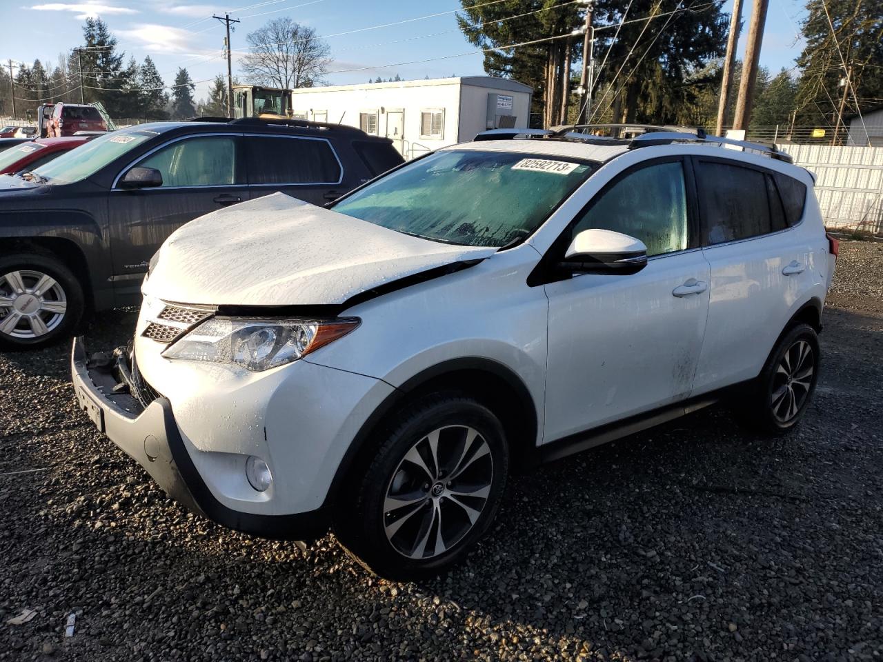 TOYOTA RAV 4 2015 2t3dfrev9fw395227