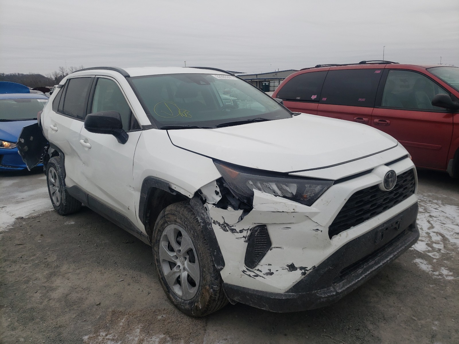 TOYOTA RAV4 LE 2019 2t3h1rfv3kw007644