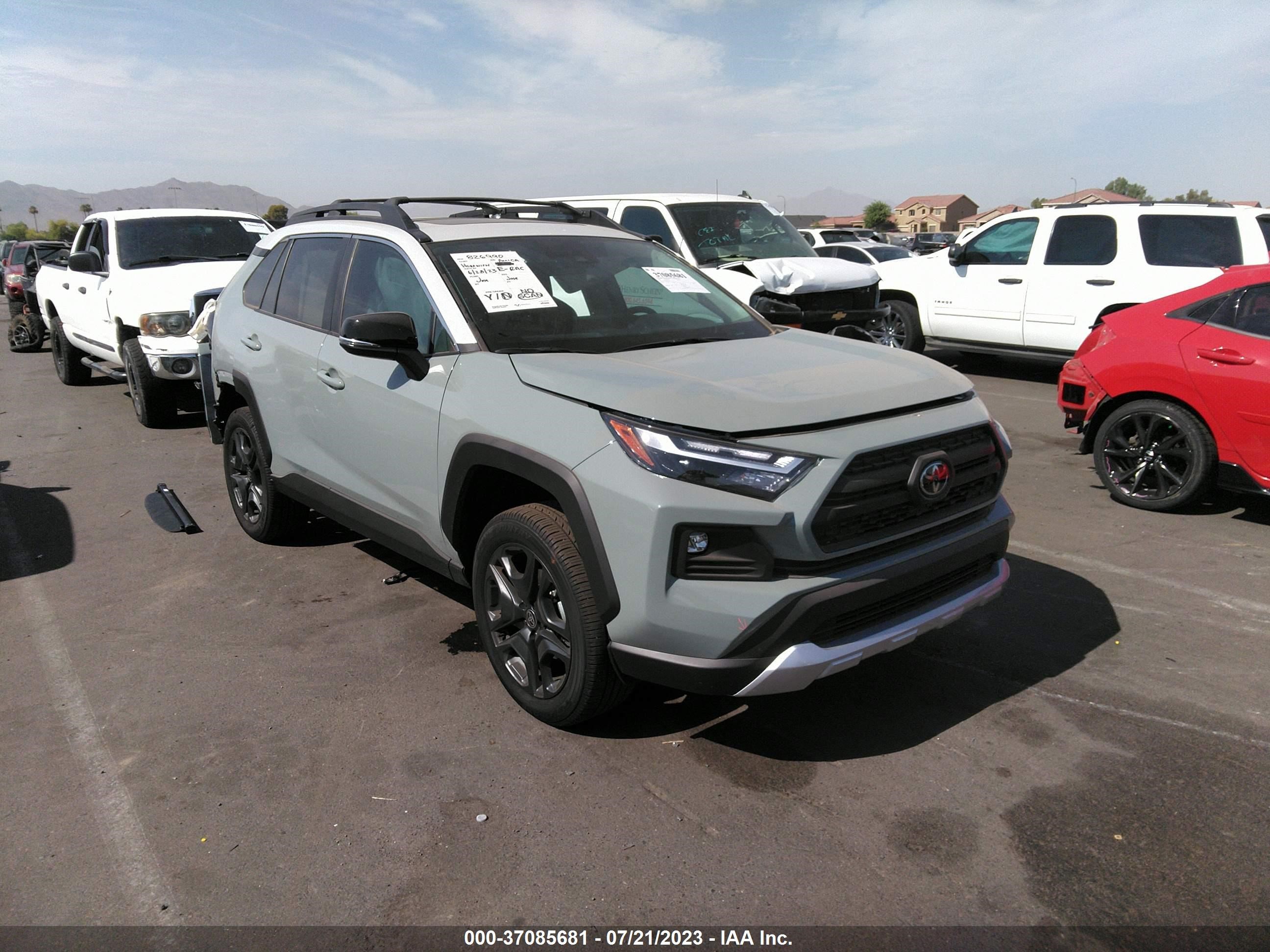 TOYOTA RAV 4 2023 2t3j1rfv7pw355021