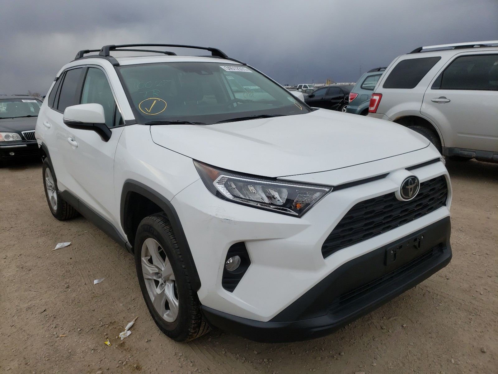 TOYOTA RAV4 XLE 2020 2t3p1rfv0lc112902