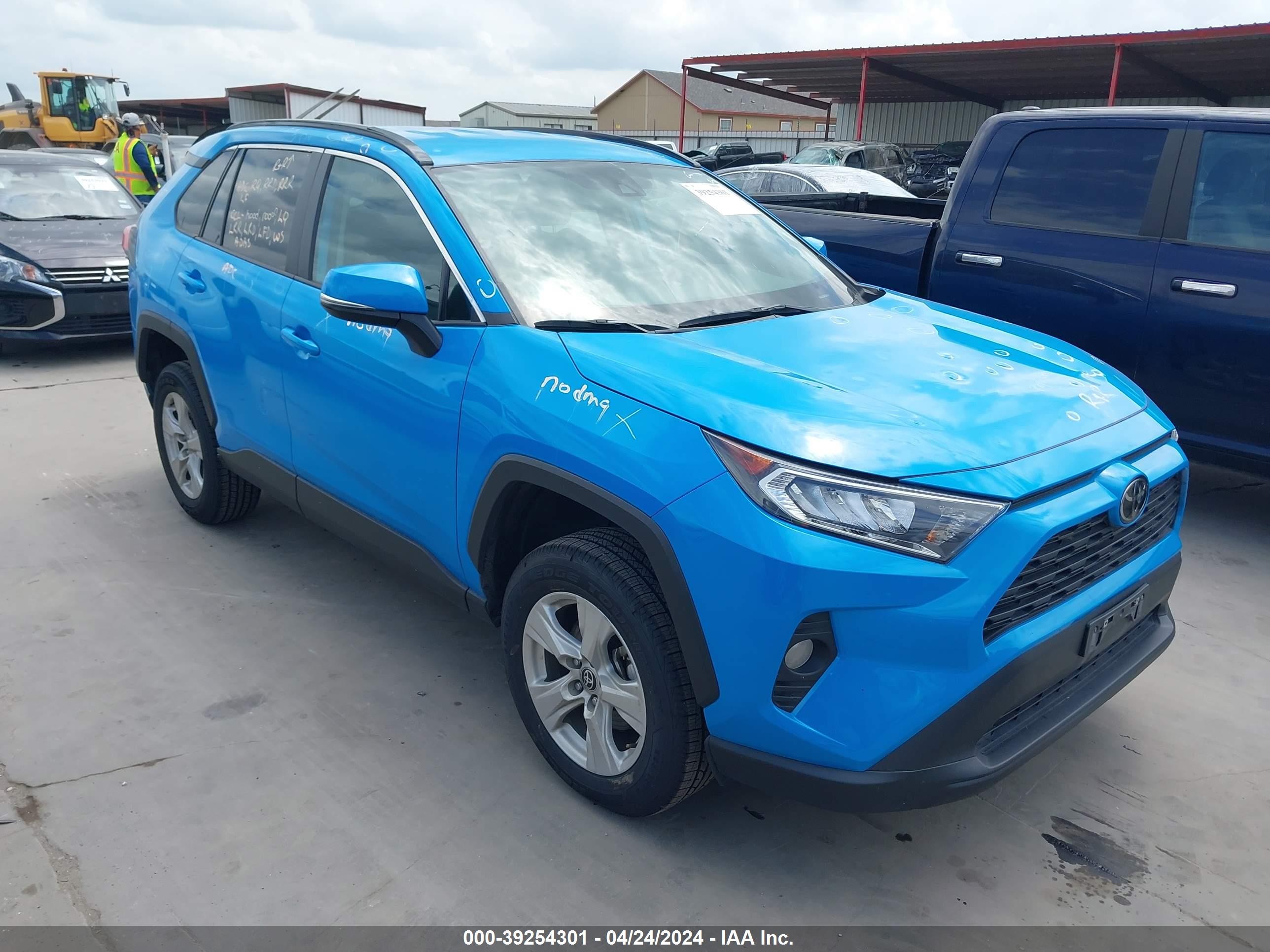 TOYOTA RAV 4 2021 2t3p1rfv0mw211753