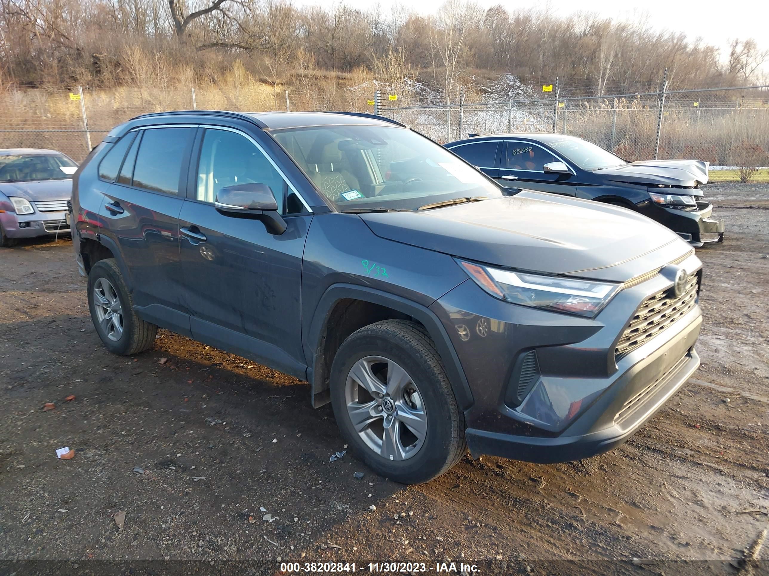 TOYOTA RAV 4 2022 2t3p1rfv0nw263501