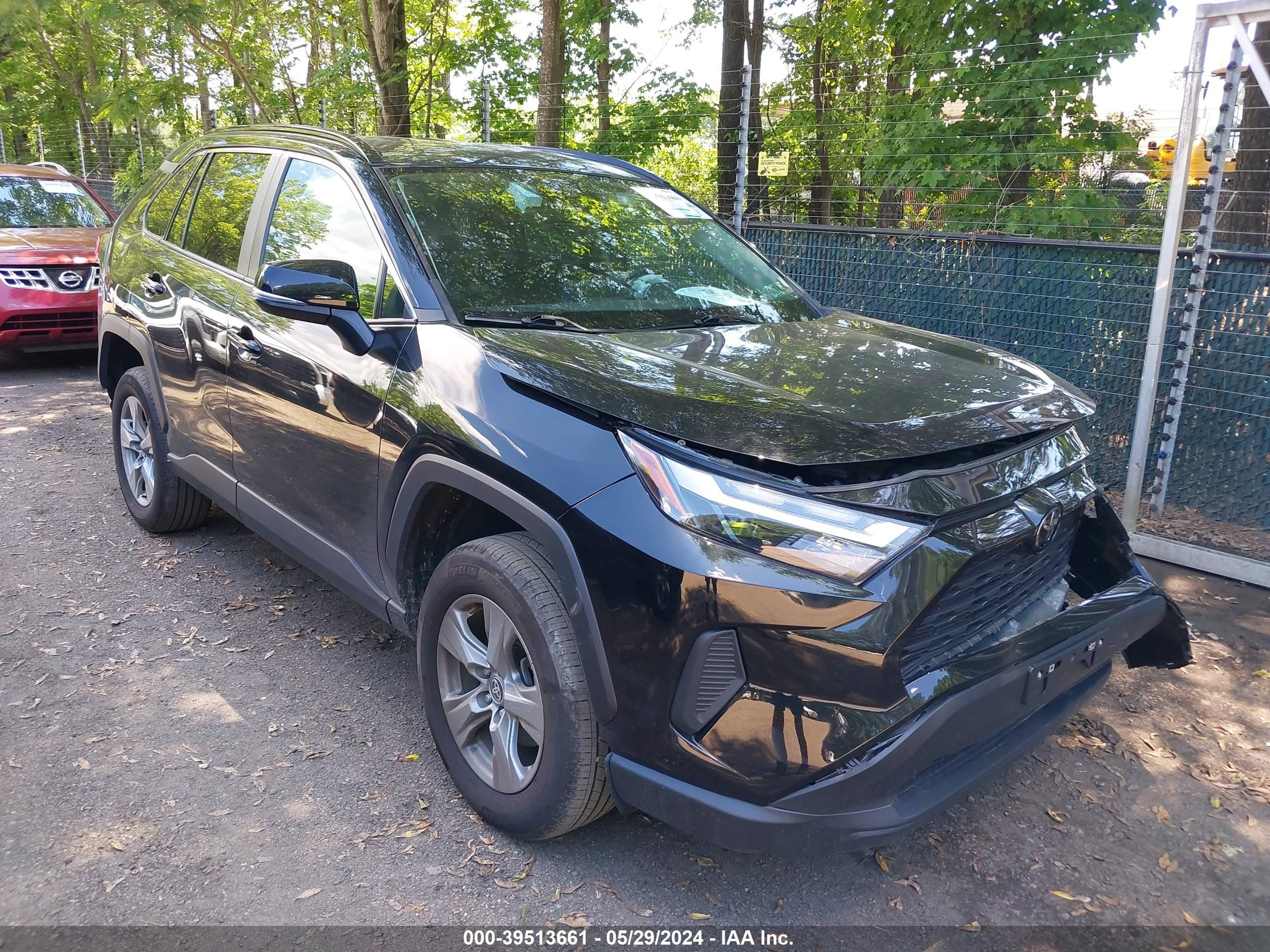 TOYOTA RAV 4 2022 2t3p1rfv1nw284213