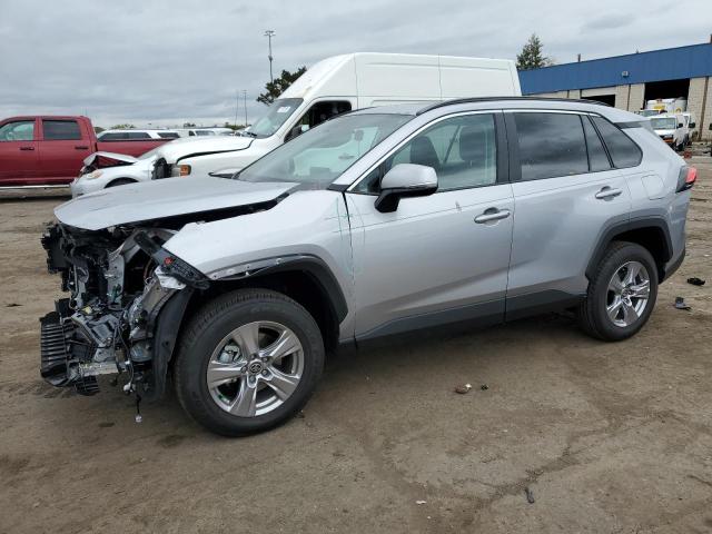 TOYOTA RAV4 XLE 2023 2t3p1rfv3pc350071