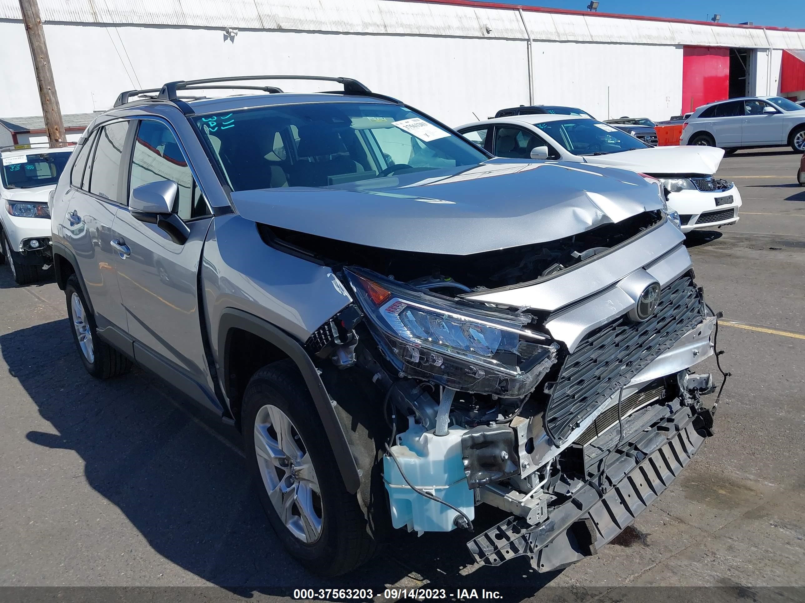 TOYOTA RAV 4 2021 2t3p1rfv5mc158677