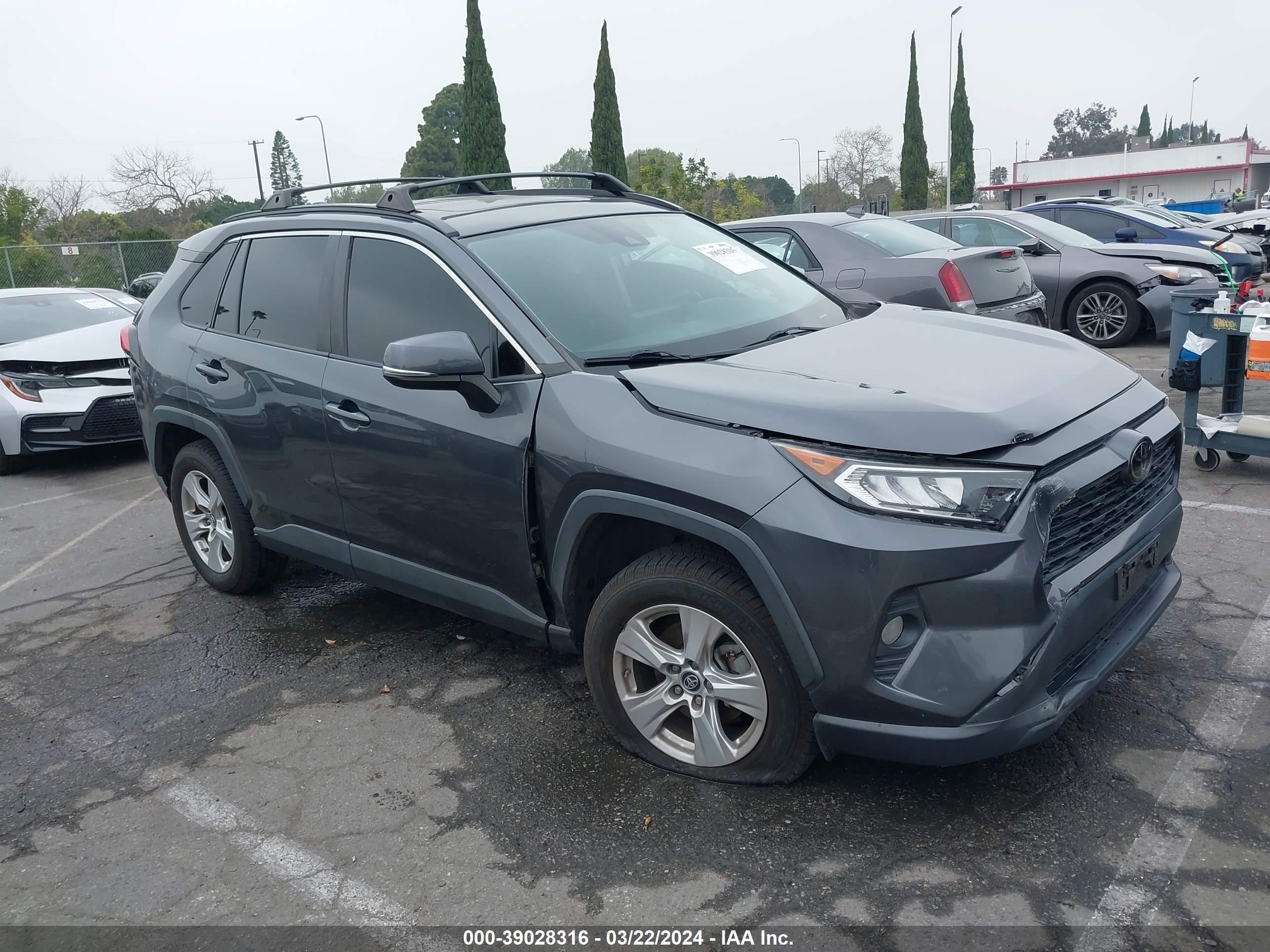 TOYOTA RAV 4 2019 2t3p1rfv8kc011590