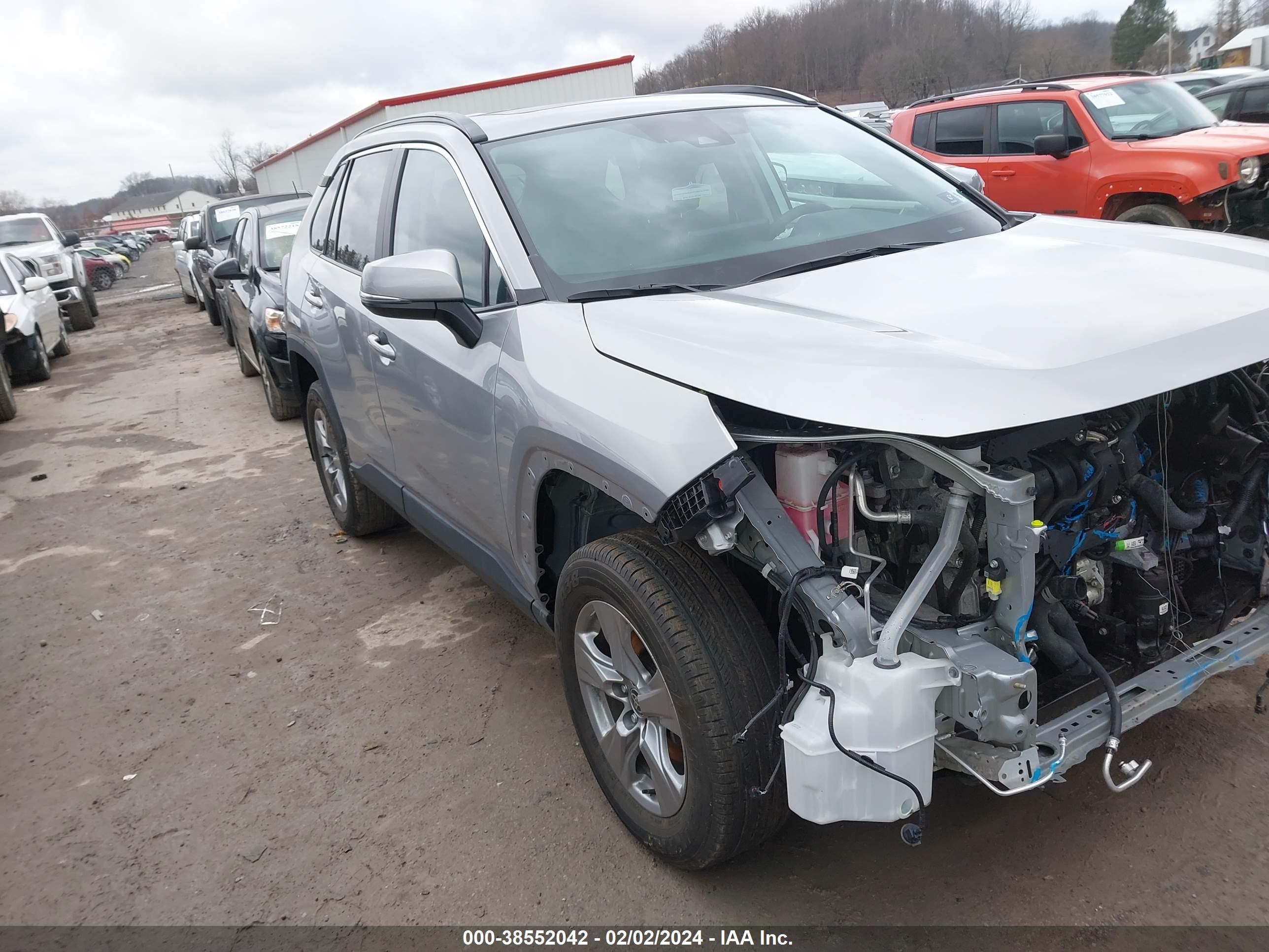 TOYOTA RAV 4 2023 2t3p1rfv8pc359932