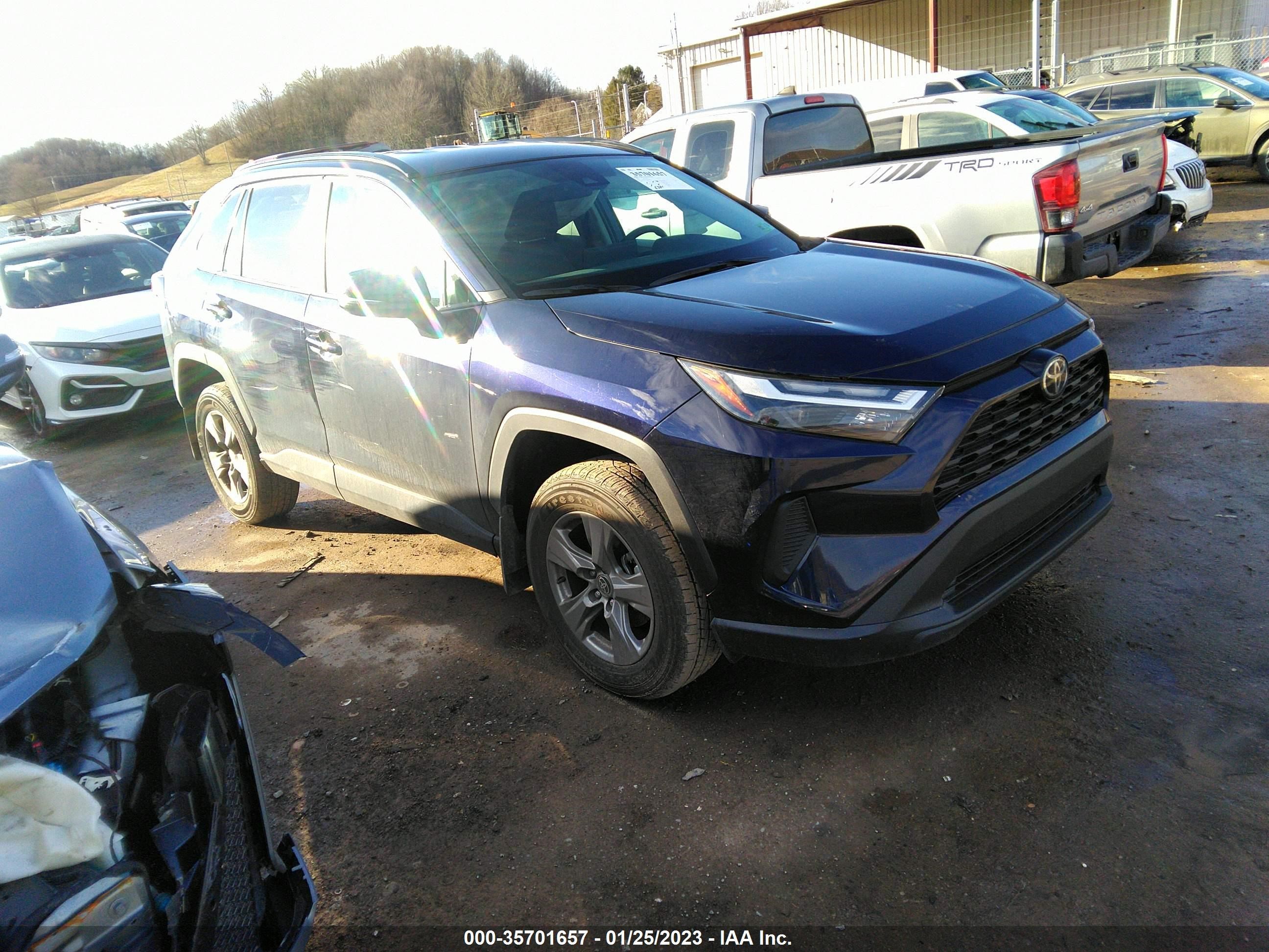 TOYOTA RAV 4 2022 2t3p1rfv9nw309875