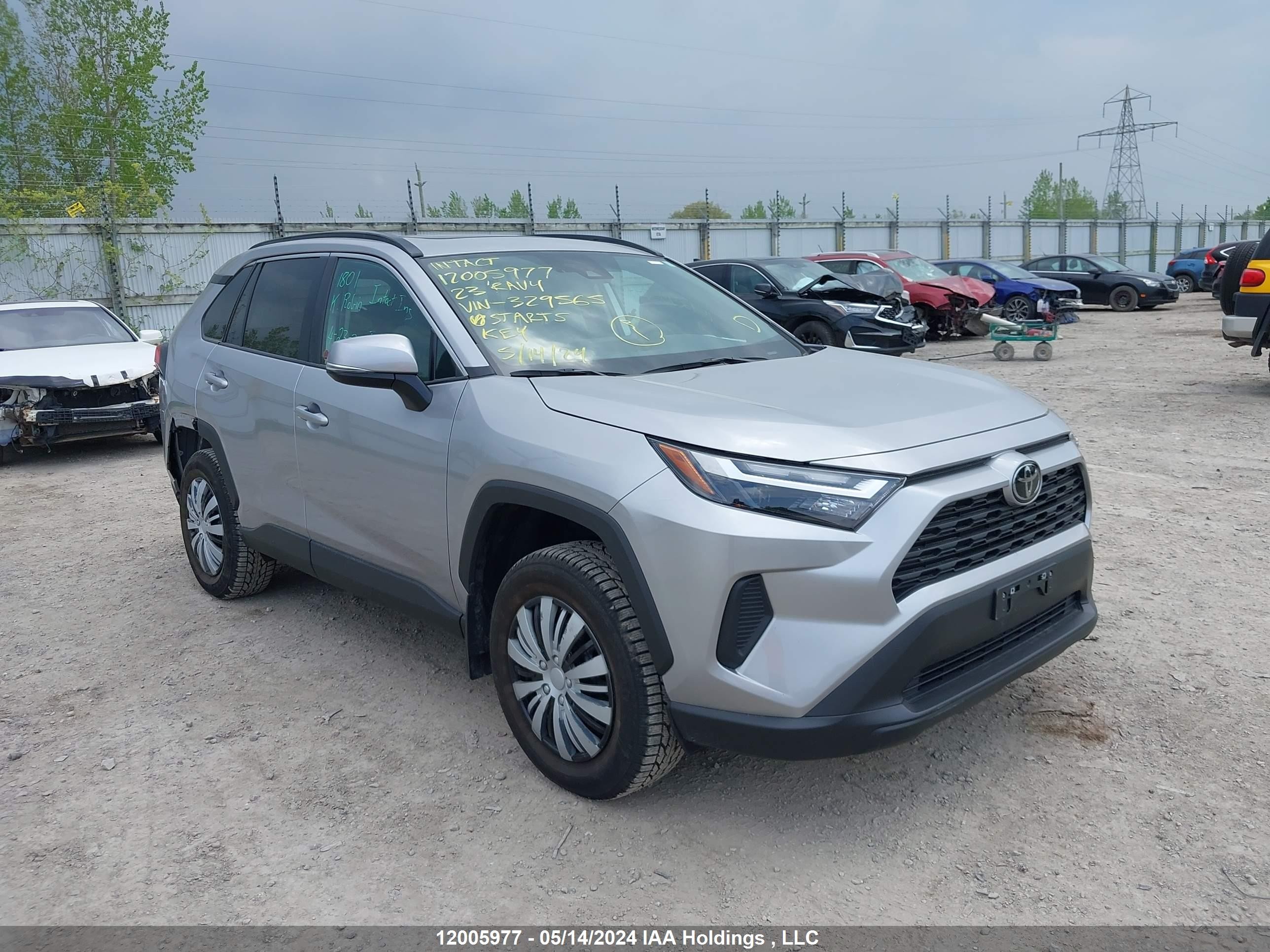 TOYOTA RAV 4 2023 2t3r1rfvxpc329565