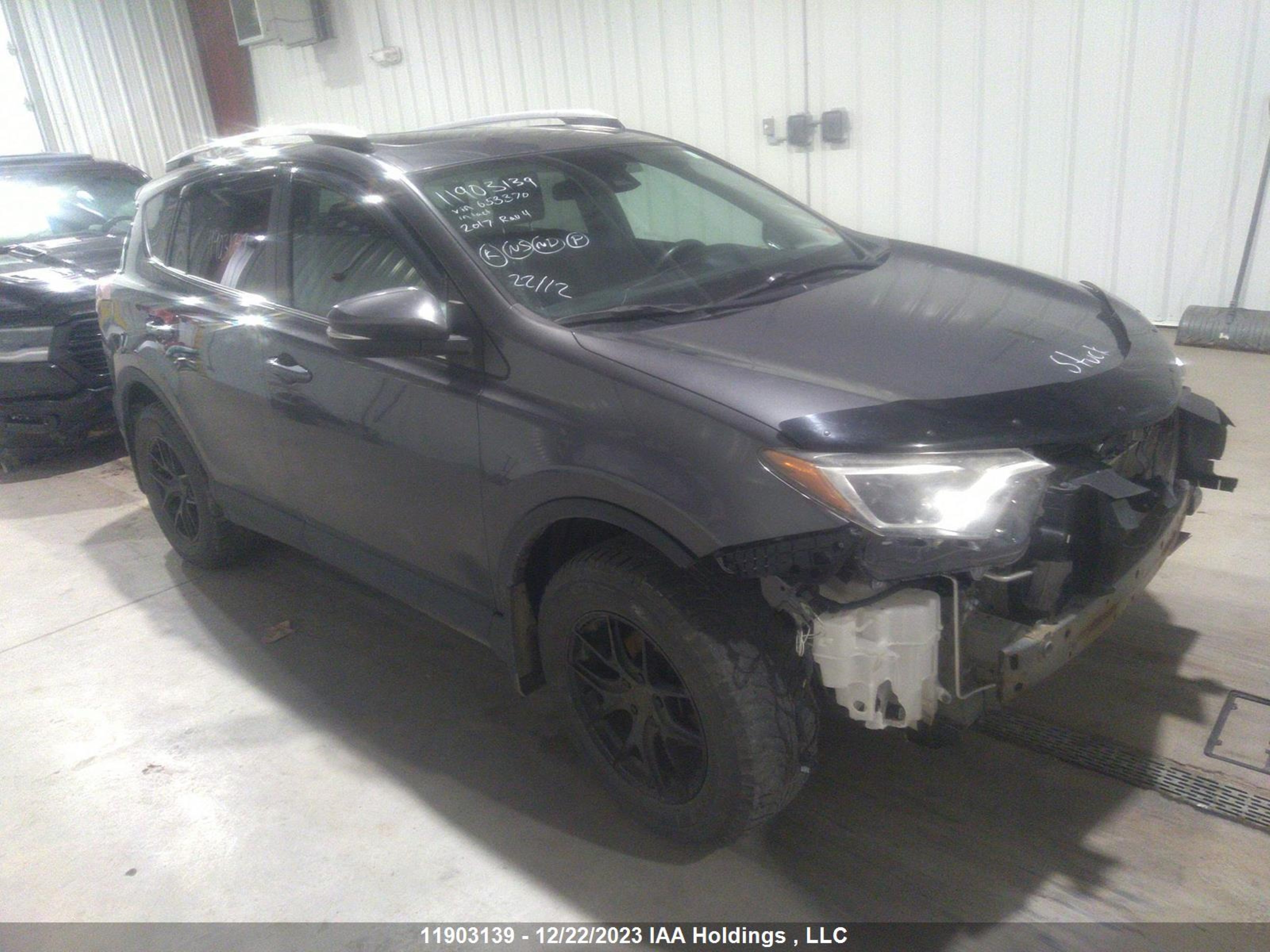 TOYOTA RAV 4 2017 2t3rfrev0hw653370