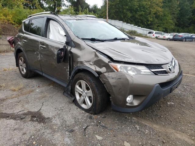 TOYOTA RAV4 XLE 2014 2t3rfrev1ew155870