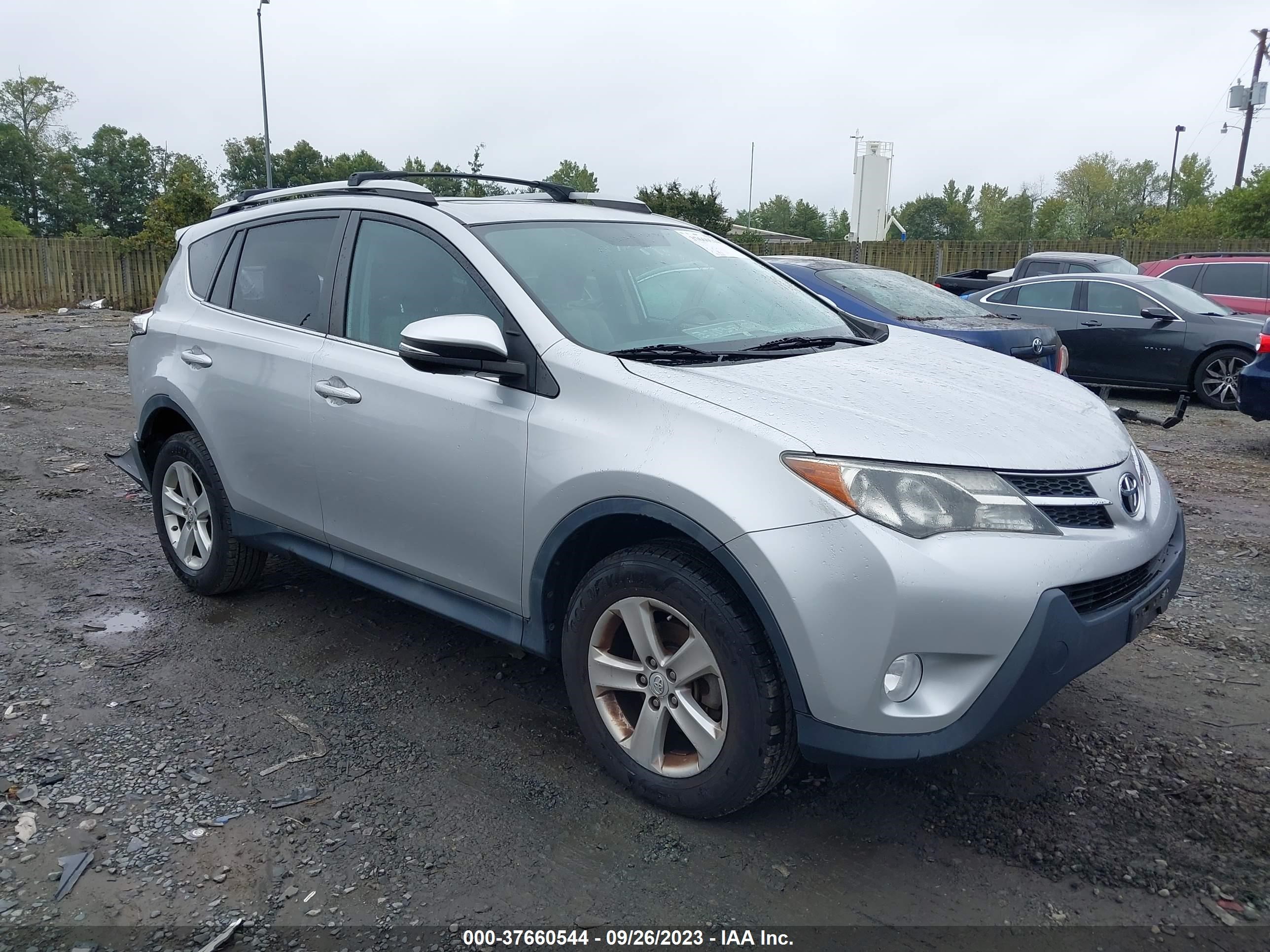 TOYOTA RAV 4 2014 2t3rfrev1ew185144