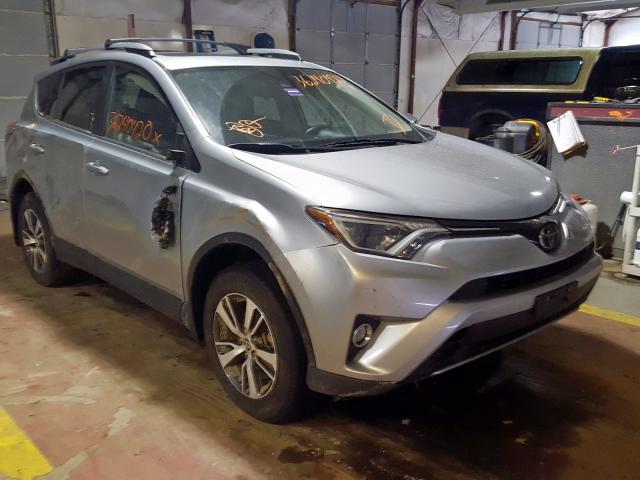 TOYOTA RAV4 XLE 2017 2t3rfrev1hw551334