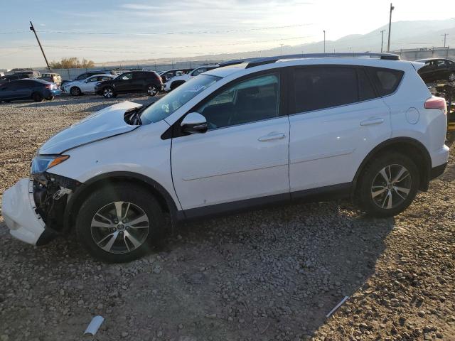 TOYOTA RAV4 XLE 2017 2t3rfrev1hw594023