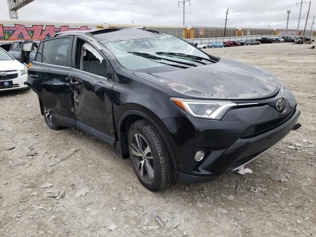 TOYOTA RAV4 XLE 2017 2t3rfrev1hw695644