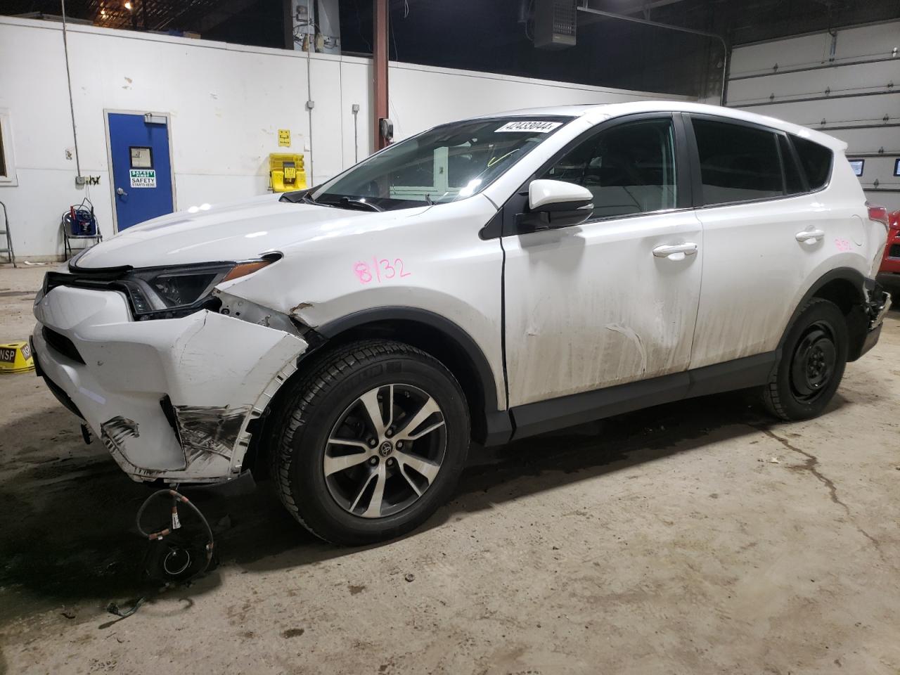 TOYOTA RAV 4 2018 2t3rfrev1jw806781