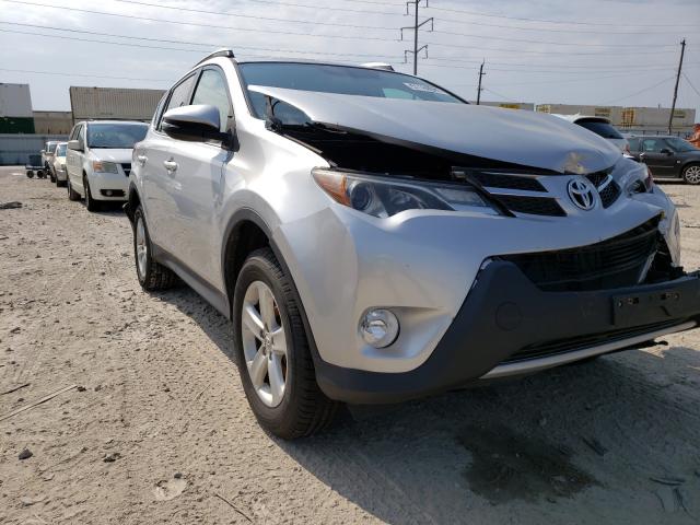 TOYOTA RAV4 XLE 2014 2t3rfrev2ew145400