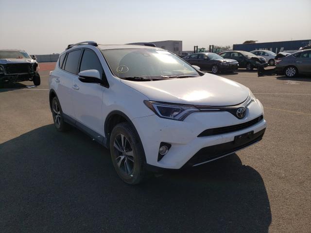 TOYOTA RAV4 XLE 2017 2t3rfrev2hw556770