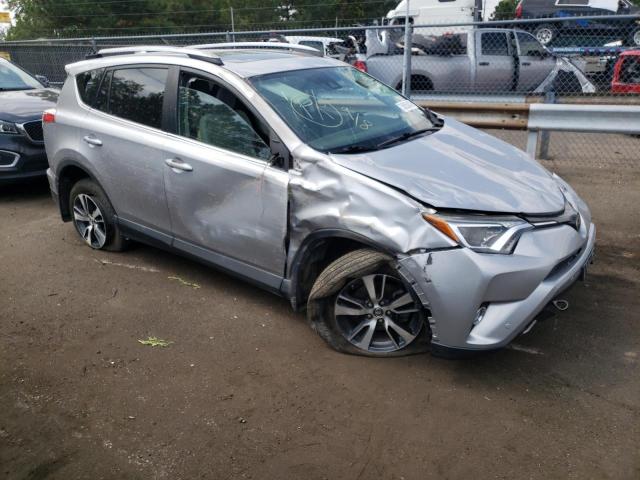 TOYOTA RAV4 XLE 2017 2t3rfrev2hw557711