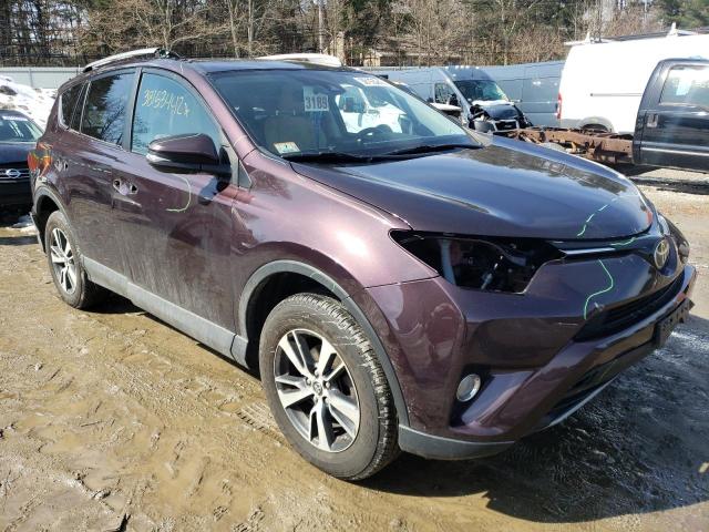 TOYOTA RAV4 XLE 2017 2t3rfrev2hw652561