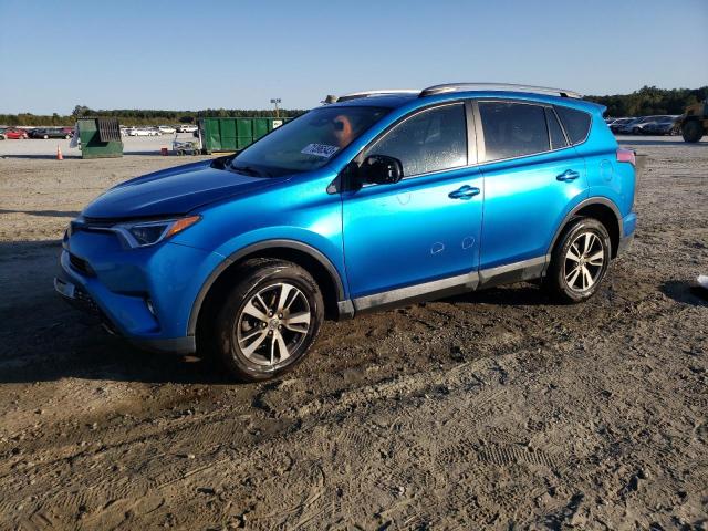 TOYOTA RAV4 XLE 2017 2t3rfrev3hw566854