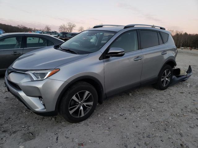 TOYOTA RAV4 XLE 2017 2t3rfrev3hw658322