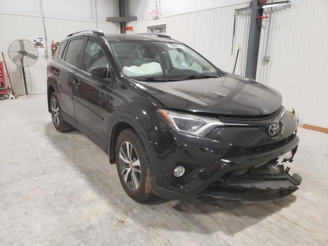 TOYOTA RAV4 XLE 2017 2t3rfrev4hw573926