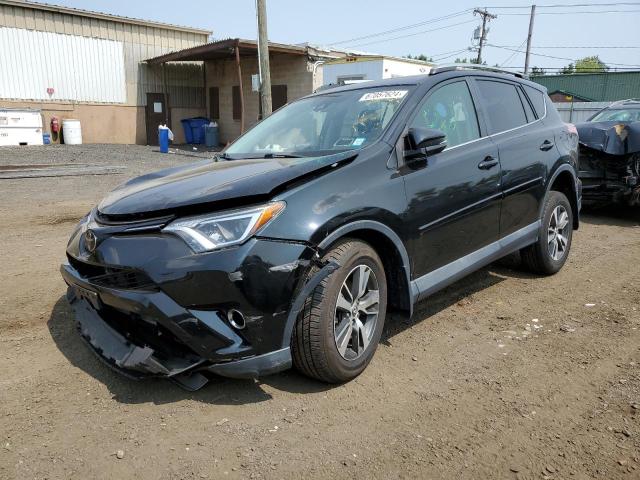 TOYOTA RAV4 XLE 2017 2t3rfrev4hw671774