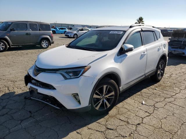 TOYOTA RAV4 XLE 2017 2t3rfrev4hw679227