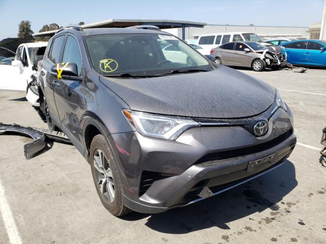 TOYOTA RAV4 XLE 2017 2t3rfrev4hw681589